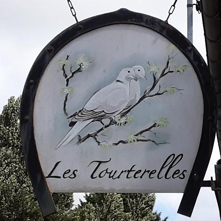 Апартаменти La Tourterelle Thaims Екстер'єр фото